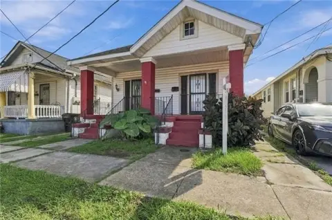 Duplex with Front Porch