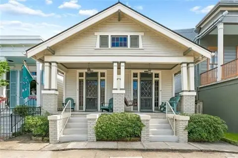 Duplex with Front Porch
