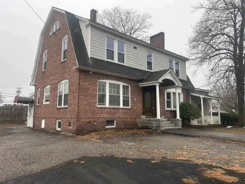 Versatile Commercial Space in Nashua