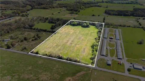 20 Acres of Land, Gentry