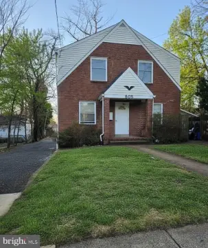 Detached Quadplex with Basement