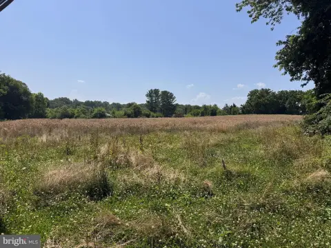 Flat Land Parcel with Dual Frontage