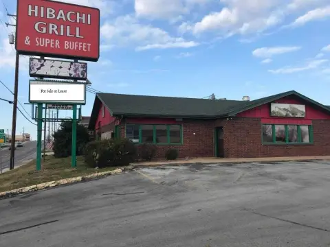 Updated Restaurant with Large Lot