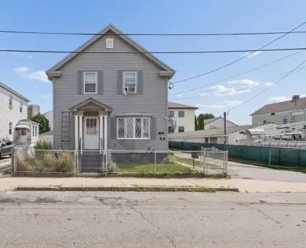 Duplex with Private Backyard