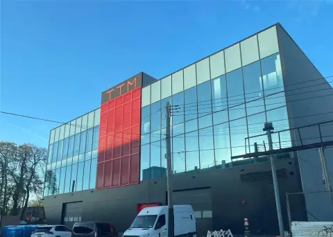 Maspeth Commercial Space For Rent