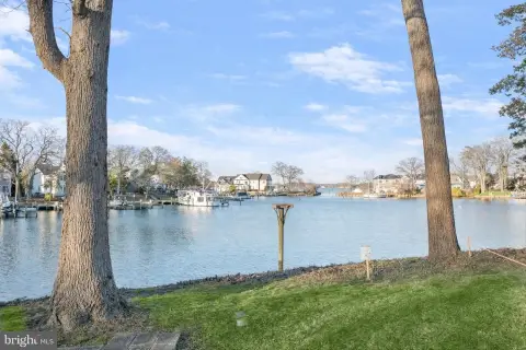 Waterfront Buildable Lot with Riparian Rights