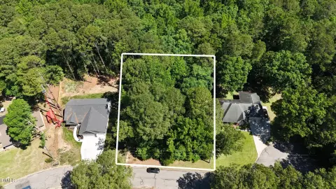 Residential Lot in Quiet Cul-de-Sac