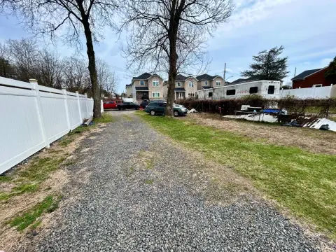 Residential Lot in RichmondTown