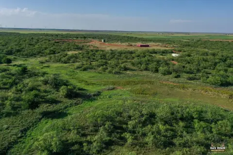 Native Pasture Ranch with Tanks