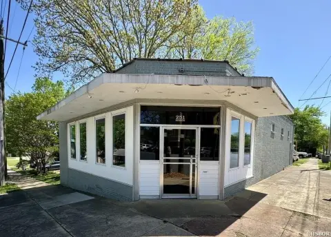Storefront Building with Street Frontage
