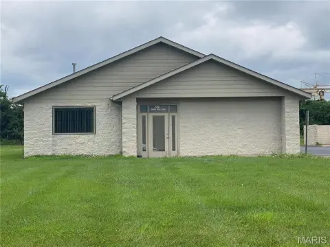 Flex Space With Drive-In Doors