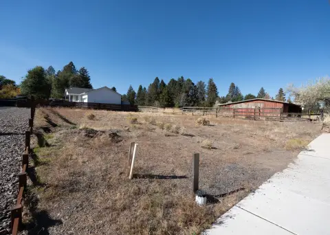 Bend Land in Orchard District