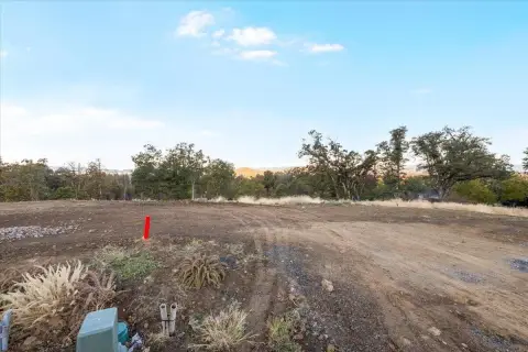 Eagle Point Estate View Lot