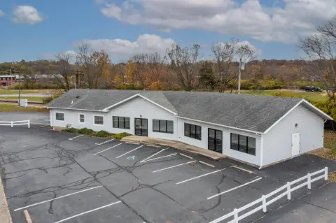 Flexible Retail Building with Parking