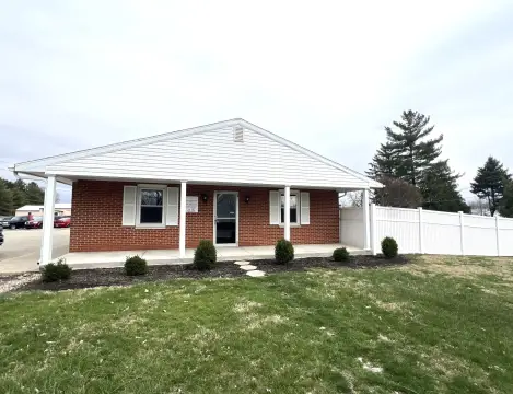 Medical and Pet Service Office Building