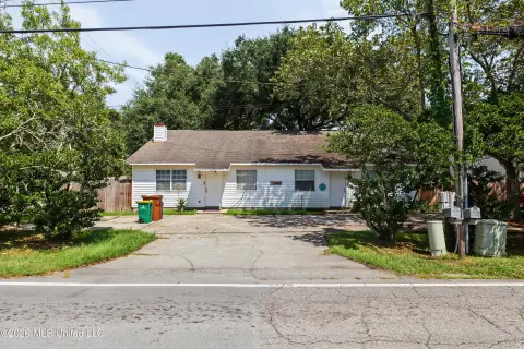 Duplex with Two Three-Bedroom Units