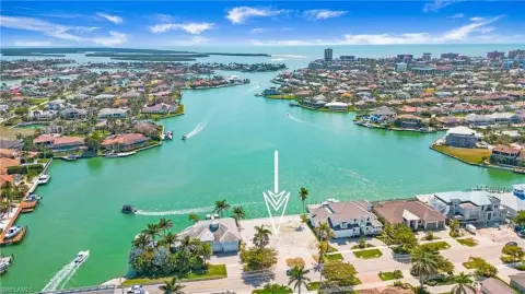 Marco Island Waterfront Lot