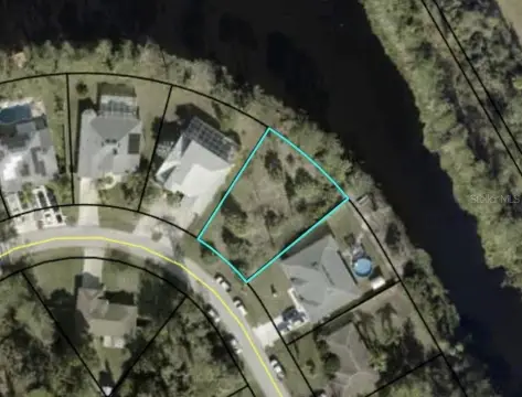 Residential Land in Palm Coast