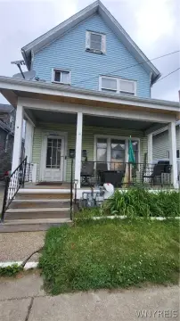 Duplex with In-Unit Laundry