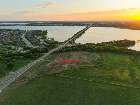 Commercial Land with Over 400 Feet of Frontage