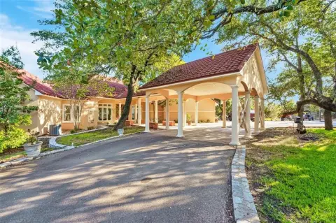 Granbury Estate with Brazos Riverfront