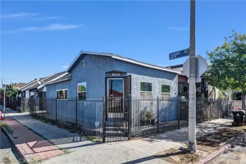 Mixed-Use Property in Los Angeles