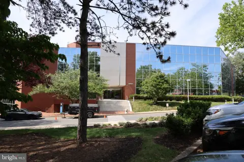 Move-in Ready Rockville Office Space