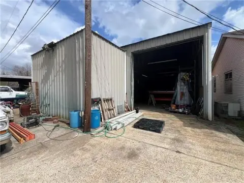 Versatile Warehouse Space in Chalmette