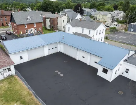 Automotive Service Garage with Wash Bays