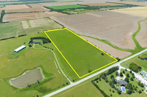Agricultural Land with Paved Frontage