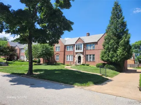 Four-Unit Residential Income Building