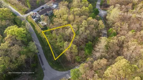 Wooded Lot in Bella Vista