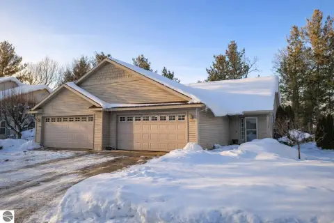 Updated Condo with Attached Garage