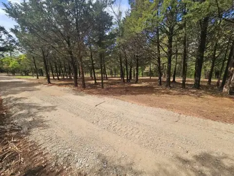 Guthrie, OK Wooded Lot
