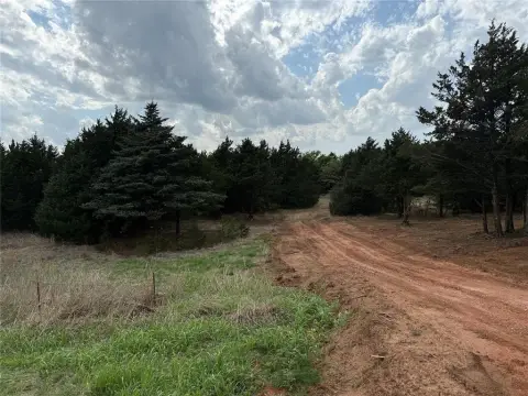 Guthrie, OK Wooded Lot