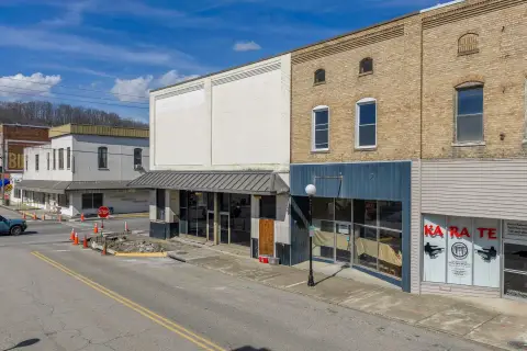 Commercial Building in Buena Vista