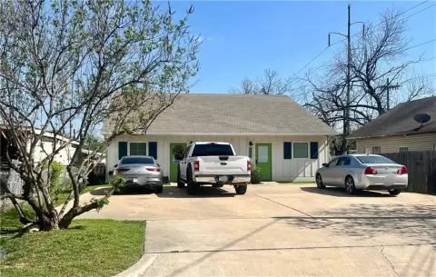 Waco Duplex Ideal for Investors