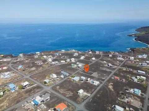 Land in Historic Miloli'i