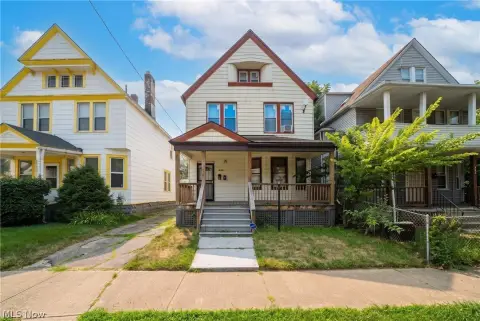 Two-Unit Duplex with Private Baths