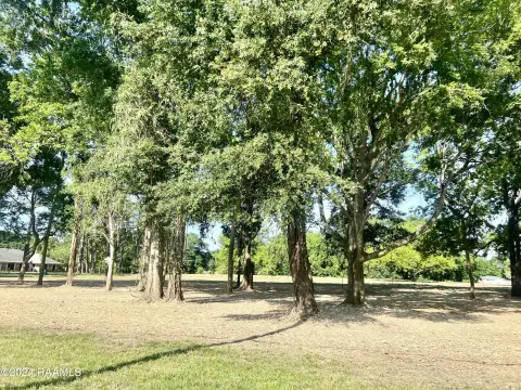 Residential Land in Quiet Subdivision
