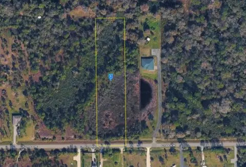 Spacious Vacant Lot in Collier