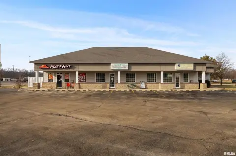 Fully Leased Multi-Unit Retail Building