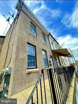 Philadelphia Duplex: Investment Opportunity