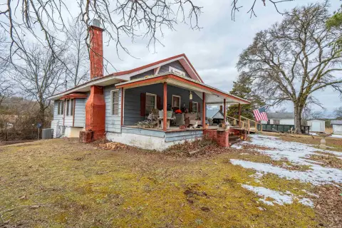 Farmhouse on 10+ Acres