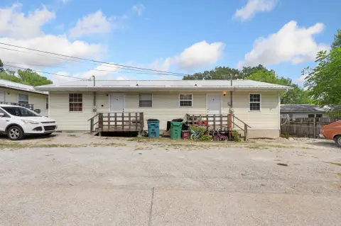 Yellville Duplex: Investment Opportunity