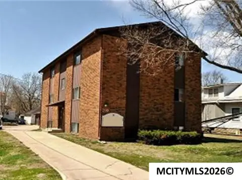 6-Unit Apartment Building