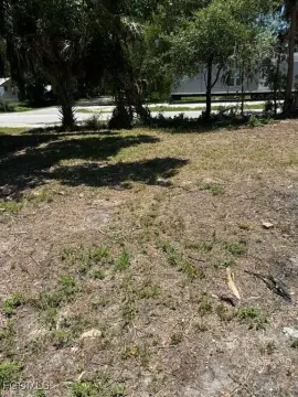 Residential Lot in North Fort Myers