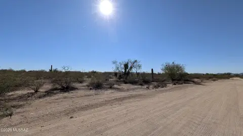One-Acre Desert Lot in Tucson