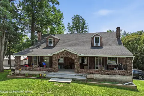 Duplex with Commercial Land