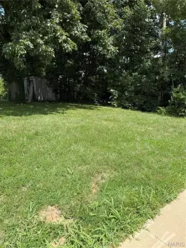 C-5 Commercial Land
